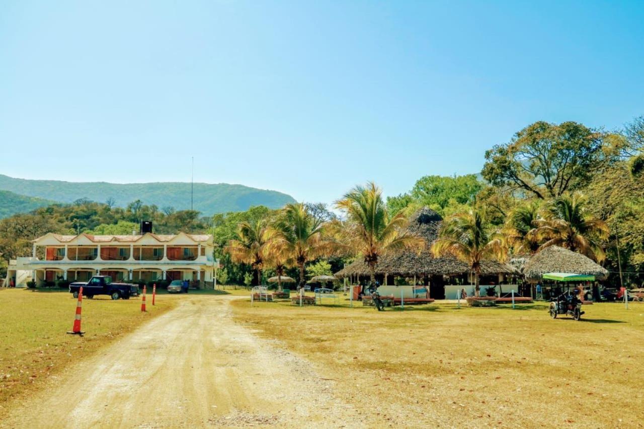 Hotel Y Restaurante El Texano Tamasopo Εξωτερικό φωτογραφία